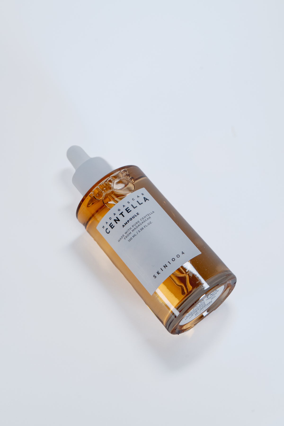 Skin1004 Madagascar Centella — Sérum Facial Concentrado em Ampola